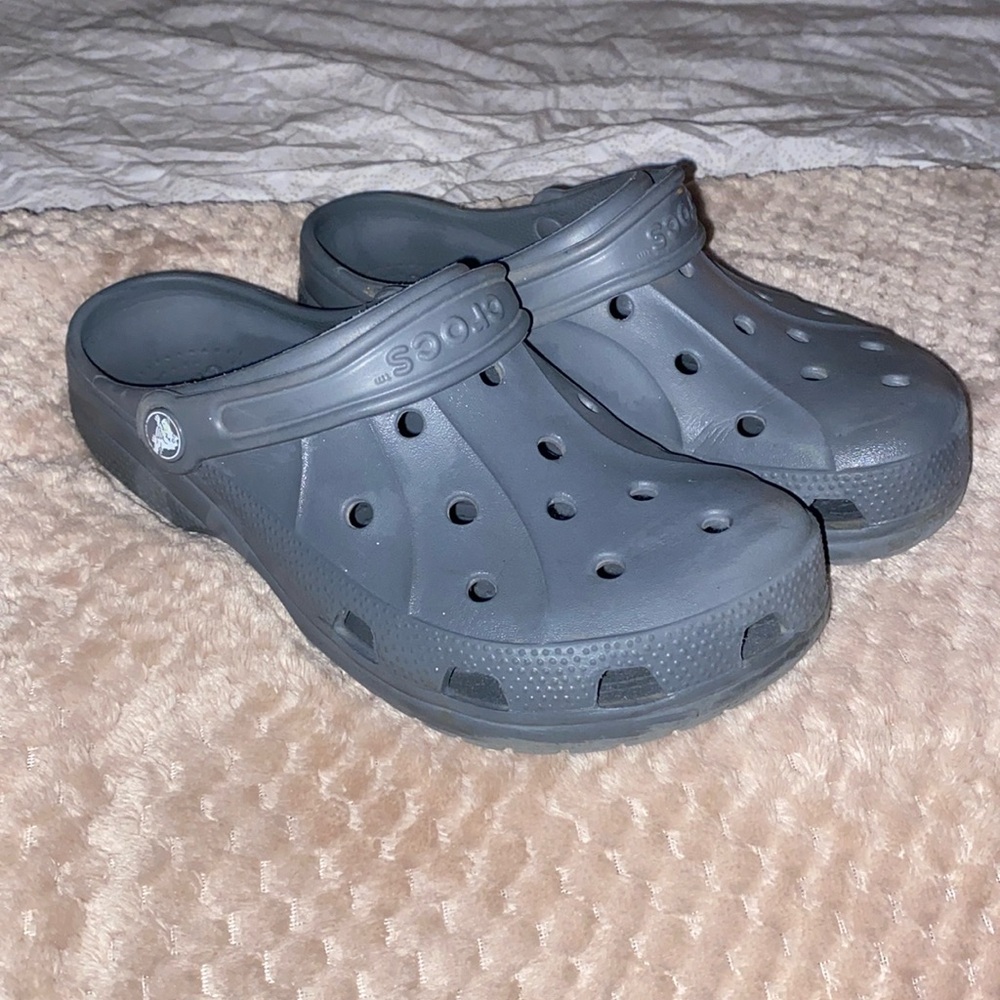 Gray Crocs size 7